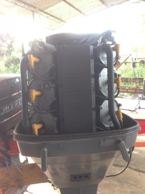 ขายเครื่องเรือนิสสันหาวยาว 2จังหวะ 150แรง เก่านอกยังไม่เคยใช้ในเมืองไทย สภาพสวยครับ ขายถูกครับ 98000 บาท