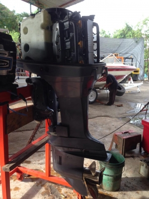 ขายเครื่องเรือนิสสันหาวยาว 2จังหวะ 150แรง เก่านอกยังไม่เคยใช้ในเมืองไทย สภาพสวยครับ ขายถูกครับ 98000 บาท