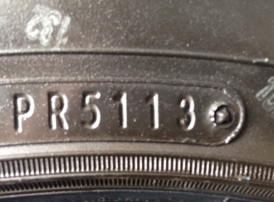 ยาง All Dunlop 225 70 15 สิ้นปี13 เนื้อนิ่มๆ