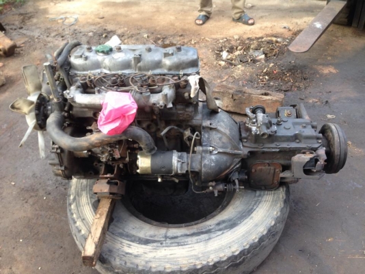 ขายเครื่องโตโยต้า6ล้อ เครื่องB 3000cc พร้อมเกียร์ ขาย 30000 บาท