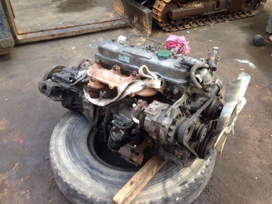 ขายเครื่องโตโยต้า6ล้อ เครื่องB 3000cc พร้อมเกียร์ ขาย 30000 บาท