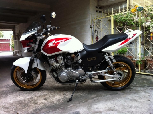 ขออนุญาติขาย Honda CB750 Bold'or ทะเบียนแท้ 99,000 บาทเท่านั้น