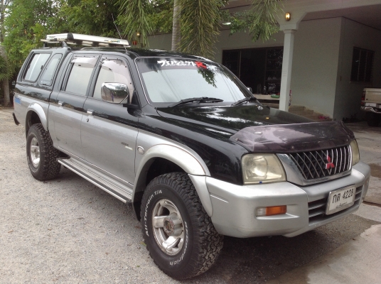 มิตซูบิชิสตราด้า 4 ประตู 4x4 แกรนดิส ทูโทน ปี 2001 มิตซูบิชิสตราด้า 4 ประตู 4x4 แกรนดิส ทูโทน ปี 2001