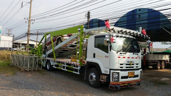 ขายรถบรรทุก 6 ล้อรถบรรทุกรถสไลด์ ISUZU FTR 240 แรงม้าปี 2555 ไมล์ 30000 กม.ราคา 1500000