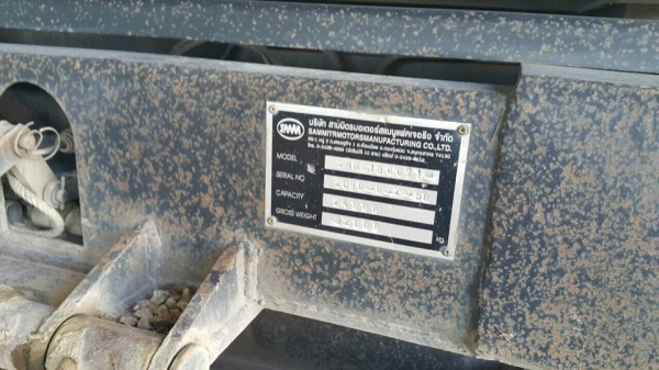 22 ล้อแม่-ลูก 360 แรงปี 2555 รถสวย ยางสวย รถห้างแท้เดิมๆ ไมล์ 2.55 แสน ดั้มสวยเรียบ ลูก 3 คาน สวย