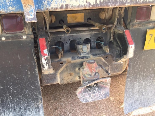 22 ล้อแม่-ลูก 360 แรงปี 2555 รถสวย ยางสวย รถห้างแท้เดิมๆ ไมล์ 2.55 แสน ดั้มสวยเรียบ ลูก 3 คาน สวย