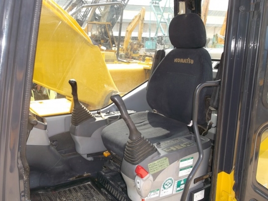 PC200-7 # 205545 8266ชั่วโมง รถปี2003 แทรค80 เก่าญี่ปุ่น