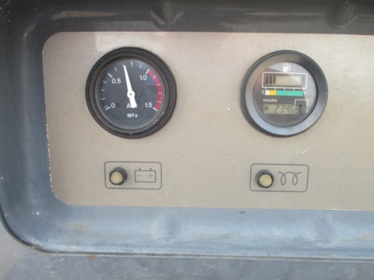 320D-E # BWZ03704 7377ชั่วโมง รถปี2008 แทรก80 เก่าญี่ปุ่น 320D-E # BWZ03704 7377ชั่วโมง รถปี2008 แทรก80 เก่าญี่ปุ่น