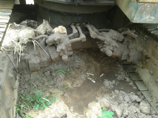 ขายแบคโฮ KOMATSU PC60-1 เก่านอก เอกสารใบอินวอยซ์ รถใช้งานอยู่ทุกวันครับ