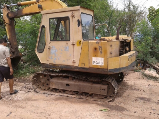 ขายแบคโฮ KOMATSU PC60-1 เก่านอก เอกสารใบอินวอยซ์ รถใช้งานอยู่ทุกวันครับ