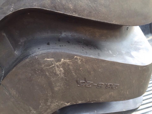 ขายยางรถตัก OTANI 26.5-25 ผ้าใบหนา 28 ชั้น ยางปี 14 ปลายปี ขายยางรถตัก OTANI 26.5-25 ผ้าใบหนา 28 ชั้น ยางปี 14 ปลายปี