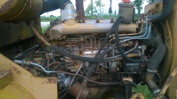 ขายรถตัก KAWASAKI รุ่น KSS6 เอวอ่อน สภาพใช้งานได้ ราคาต่อรองได้ครับ