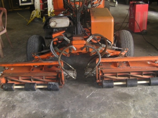 รถตัดกรีนแบบ3ใบพัดยี่ห้อ tatsuya เครื่องยนต์เบนซิล2สูบ4จังหวะ18PSเก่านอกพร้อมใช้งาน ขับเคลื่อนแบบ2ล้อและ4ล้อ ราคา 86,000บาท