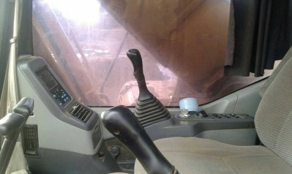 ขาย KOMATSU PC200-7 สภาพสวยพร้อมใช้ เอกสารเล่มทะเบียน ราคาต่อรองได้ ติดต่อได้ที่คุณ อ๊อฟ พิจิตร 086-737-9991 ขาย KOMATSU PC200-7 สภาพสวยพร้อมใช้ เอกสารเล่มทะเบียน ราคาต่อรองได้ ติดต่อได้ที่คุณ อ๊อฟ พิจิตร 086-737-9991