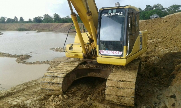 ขาย KOMATSU PC200-7 สภาพสวยพร้อมใช้ เอกสารเล่มทะเบียน ราคาต่อรองได้ ติดต่อได้ที่คุณ อ๊อฟ พิจิตร 086-737-9991 ขาย KOMATSU PC200-7 สภาพสวยพร้อมใช้ เอกสารเล่มทะเบียน ราคาต่อรองได้ ติดต่อได้ที่คุณ อ๊อฟ พิจิตร 086-737-9991