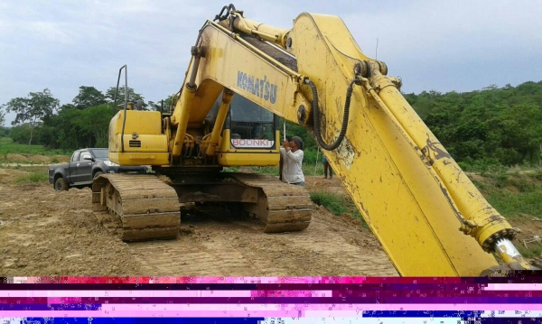 ขาย KOMATSU PC200-7 สภาพสวยพร้อมใช้ เอกสารเล่มทะเบียน ราคาต่อรองได้ ติดต่อได้ที่คุณ อ๊อฟ พิจิตร 086-737-9991 ขาย KOMATSU PC200-7 สภาพสวยพร้อมใช้ เอกสารเล่มทะเบียน ราคาต่อรองได้ ติดต่อได้ที่คุณ อ๊อฟ พิจิตร 086-737-9991