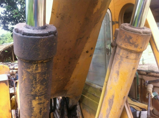 ขาย KOMATSU PC 120-2 สภาพสวยพร้อมใช้ ราคาต่อรองได้ ติดต่อได้ที่คุณ อ๊อฟ พิจิตร 086-737-9991 ขาย KOMATSU PC 120-2 สภาพสวยพร้อมใช้ ราคาต่อรองได้ ติดต่อได้ที่คุณ อ๊อฟ พิจิตร 086-737-9991