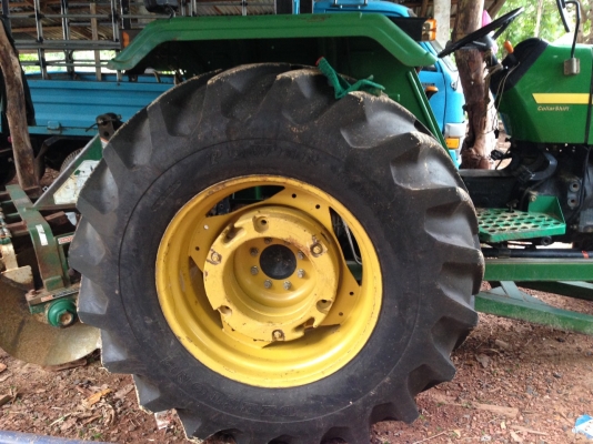 ขายรถไถ JOHN DEERE 5310 K (จอร์นเดียร์) 55 แรงม้า(ไม่ใช่แรงโม้) ขาย (350,000.-บาท)  ลดราคา เหลือ 330,000.- บาท  ลดลงอีกเหลือ 310,000.- (สุดท้าย)