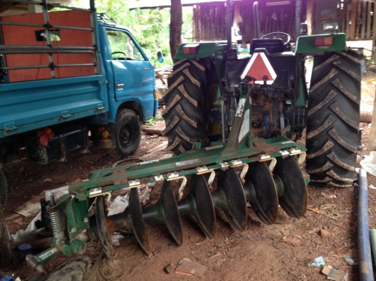 ขายรถไถ JOHN DEERE 5310 K (จอร์นเดียร์) 55 แรงม้า(ไม่ใช่แรงโม้) ขาย (350,000.-บาท)  ลดราคา เหลือ 330,000.- บาท  ลดลงอีกเหลือ 310,000.- (สุดท้าย)