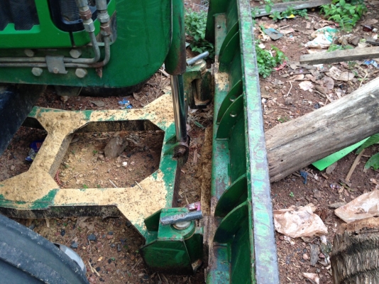 ขายรถไถ JOHN DEERE 5310 K (จอร์นเดียร์) 55 แรงม้า(ไม่ใช่แรงโม้) ขาย (350,000.-บาท)  ลดราคา เหลือ 330,000.- บาท  ลดลงอีกเหลือ 310,000.- (สุดท้าย)