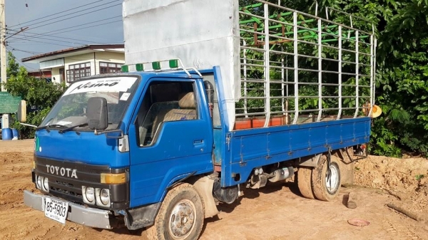 ขายรถ6ล้อ DYNA115 14Bแชชซีสวยเครื่องดี พร้อมคอกแผงเหล็ก ภายในครบ ทะเบียนพร้อมโอน พร้อมใช้งาน ขายรถ6ล้อ DYNA115 14Bแชชซีสวยเครื่องดี พร้อมคอกแผงเหล็ก ภายในครบ ทะเบียนพร้อมโอน พร้อมใช้งาน