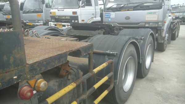 ขายด่วนครับ หัวลาก NISSAN UD CWM430HT เครื่อง 290 TERBO ปี35 -40 จำนวน 5 คัน