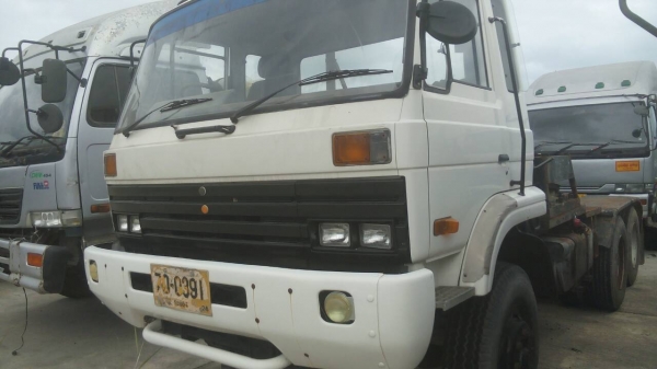 ขายด่วนครับ หัวลาก NISSAN UD CWM430HT เครื่อง 290 TERBO ปี35 -40 จำนวน 5 คัน