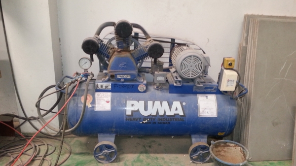 ขายป้๊มลมพูม่า 5 แรง 32,000 บาท 7.5 แรง 43,000 บาท