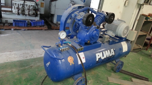 ขายป้๊มลมพูม่า 5 แรง 32,000 บาท 7.5 แรง 43,000 บาท