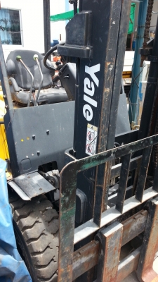 ขายโฟคลิฟท์ 6 ตัน TCM ราคา 290,000 บาท  3 ตันของ yale ใช้เบนซินกับแก๊ซ 130,000 บาท