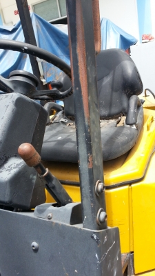 ขายโฟคลิฟท์ 6 ตัน TCM ราคา 290,000 บาท  3 ตันของ yale ใช้เบนซินกับแก๊ซ 130,000 บาท