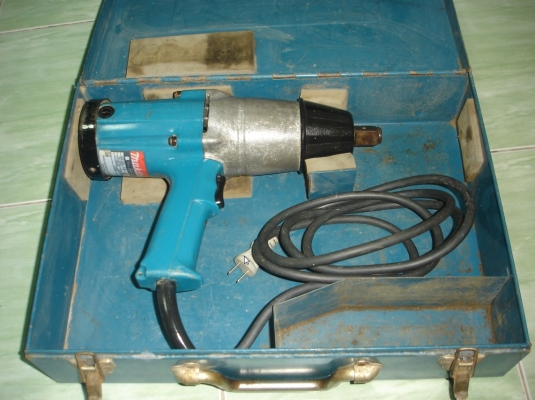 ขายบล๊อคไฟฟ้าMAKITA 6หุนรุ่น 6906 (ของเเท้)กล่องครบสภาพดีมากๆไม่เคยซ่อมเลยเดิมๆเเน่นอน (MADE IN JAPAN)