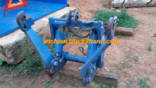 ขายแล้วชุดไฮดรอลิกแขนยกหน้ารถไถฟอร์ด7810 กระบอกไฮดรอลิกคู่ขนาดใหญ่ ยกน้ำหนักได้มากเอนกประสงค์