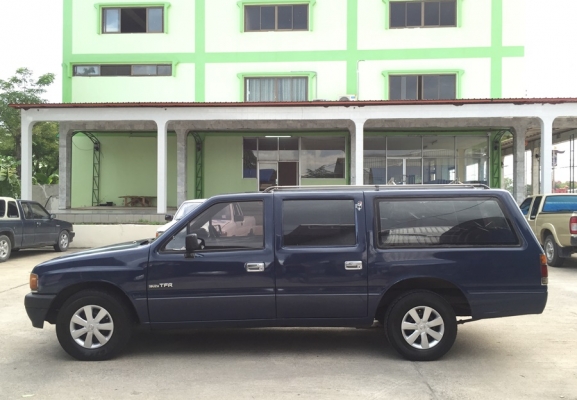 รถนั่ง7ที่ สวยๆพร้อมใช้งาน