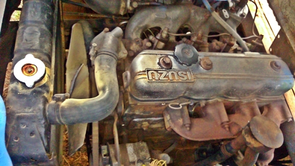 4ล้อนิสสัน เครื่องISUZU พร้อมแทงค์นำมัน+หัวจ่าย 100,000.-