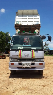 ขาย10ล้อ2เพลาKT725ดั้มเครื่องเดิมเกียสายสโลทิฟี่ดีแอวใช้ลมยิงราคา680000