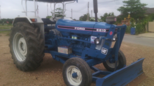 ขายรถไถFORD รุ่น6610ท่อไอดีโตมีทะเบียน   0810076640