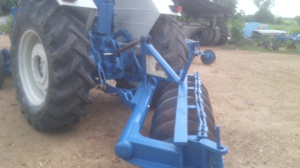 ขายรถไถFORD รุ่น6610ท่อไอดีโตมีทะเบียน   0810076640