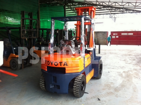 ขายฟอร์คลิฟท์ โตโยต้า 5FD25 เสาสูง 6 ม. จากประเทศญี่ปุ่น ขายฟอร์คลิฟท์ โตโยต้า 5FD25 เสาสูง 6 ม. จากประเทศญี่ปุ่น