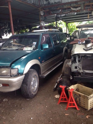 ซากอีซูซุเเอดเเวนเจอร์เครื่อง2800ขับ4เครื่องเกียรสวยสมบูรณ์มากเเยกขายอะไหลทุกอย่างสอบถามได้มีหลายรุ่นรับซื้อรถอุบัตเหตุทุกสภาพ