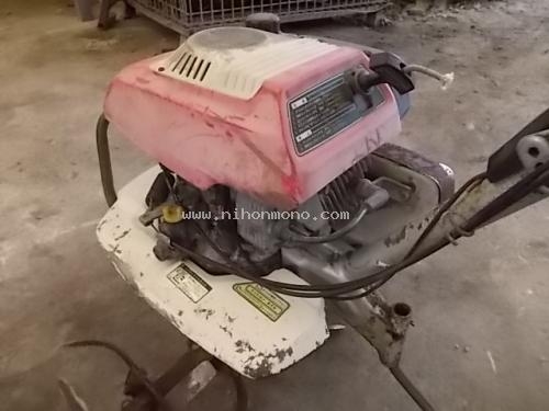ขายถูก เครื่องพรวนดิน ยี่ห้อ:HONDA  เครื่องเบนซิน 4 จังหวะชุดพรวนดินกว้าง 55 cm. พร้อม น้ำหนักเบา  หรือเพิ่มเติมไดที่ www.nihonmono.com