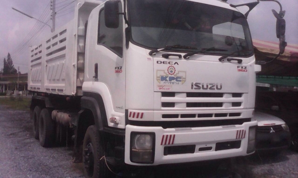 รถอีซูซุ 10 ล้อดั้ม FXZ 360 แรงม้า. ปี 54  ( รถวิ่ง 15x,xxx กว่า กม. )        สนใจติดต่อ  081 - 6079515