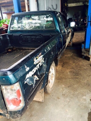 ขายครับไมตี้. ปี40 พาเวอร. แอร์. เครื่องดี. คัสชีงาม100\%. จากโรงงานแบบไหนแบบนั้น. หน้าตาเดิม. คานหน้ามีเลข.  จะทำสี. แต่เงินบ่มี เลยขาย เอกสารพร้อมโอน ราคา75000 ต่อรอง สนใจ0930693225 สารคาม