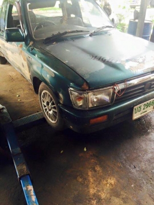 ขายครับไมตี้. ปี40 พาเวอร. แอร์. เครื่องดี. คัสชีงาม100\%. จากโรงงานแบบไหนแบบนั้น. หน้าตาเดิม. คานหน้ามีเลข.  จะทำสี. แต่เงินบ่มี เลยขาย เอกสารพร้อมโอน ราคา75000 ต่อรอง สนใจ0930693225 สารคาม