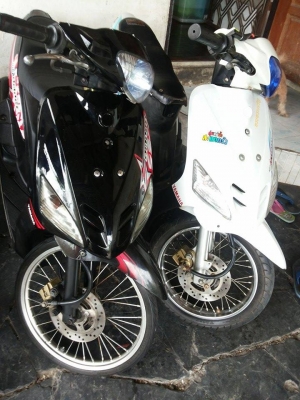 ขายคันละ 9500 เอกสารพร้อมชุดโอน งดต่อ รถอยู่บางใหญ่ นนทบุรี สนใจโทร 084-3545593