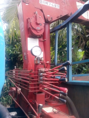 ขาย npr ติดเครน