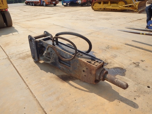 Breaker สำหรับรถขนาด PC200 หรือเที่ยบเท่า (สลัก 80มม.)