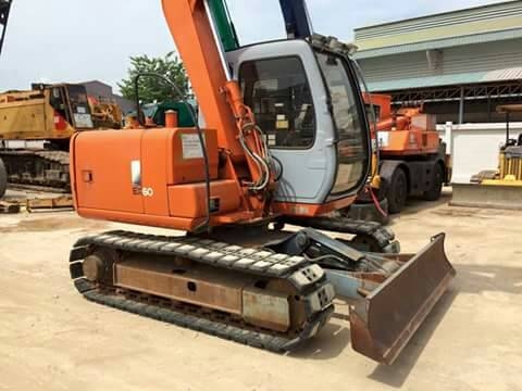 ขาย HITACHI EX60-5  มาใหม่  สภาพสวย เดิมๆไม่บิ้ว  ระบบดี  สนใจโทร 081-3848169  ต้นคับ