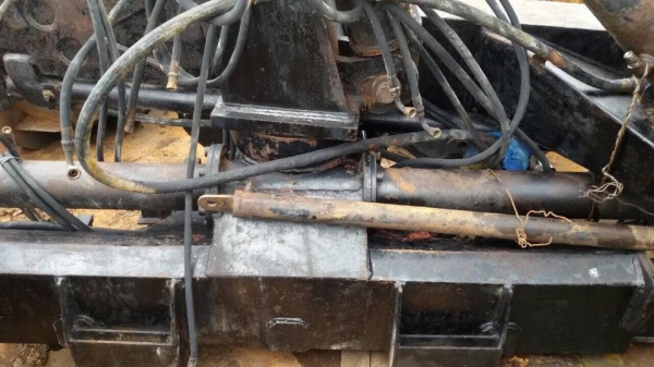 เครนพับ 5 ตัน HIAB มีหัวขยุ้มให้เรียบร้อย ของสวยมาก เพิ่งยกลง พร้อมใช้