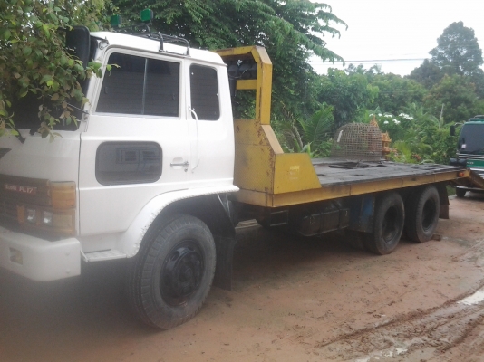 ขายตามสภาพรถเทเลอร์10ล้อเพลาเดียวHINO.  F17. เครื่องEH700ไว้ขนแม็คโค